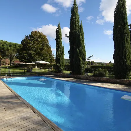 Cosy Former Bakery House With Communal Swimming Pool Prayssac