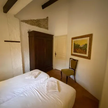 Дом отдыха Cosy Former Bakery House With Communal Swimming Pool