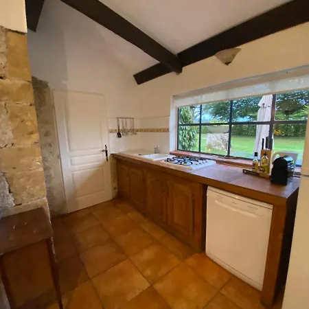 Cosy Former Bakery House With Communal Swimming Pool Дом отдыха