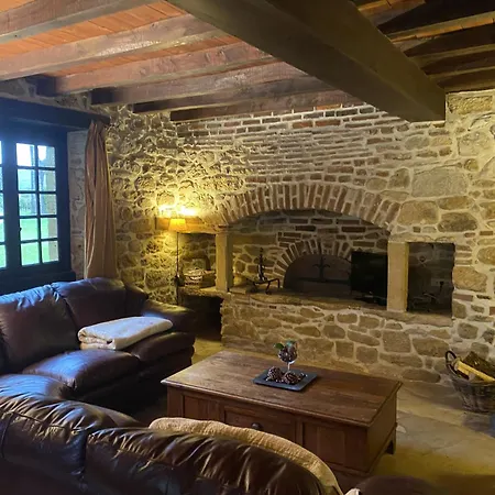 Cosy Former Bakery House With Communal Swimming Pool Holiday home Prayssac