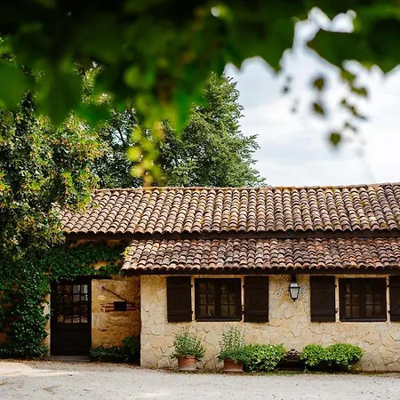 Cosy Former Bakery House With Communal Swimming Pool Holiday home Prayssac