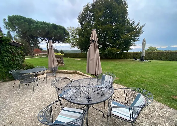 Ferienhaus Cosy Former Bakery House With Communal Swimming Pool *