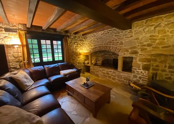 Ferienhaus Cosy Former Bakery House With Communal Swimming Pool *