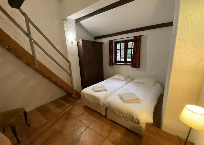 Cosy Former Bakery House With Communal Swimming Pool Ferienhaus *